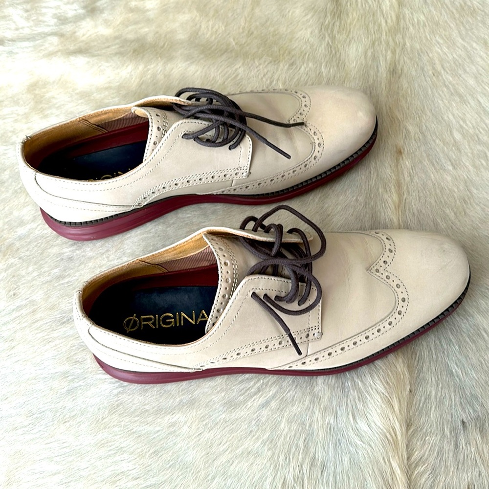 Men’s Cole Haan Original Grand Wingtip Oxford Shoes Ivory/Maroon, Size 9 1/2